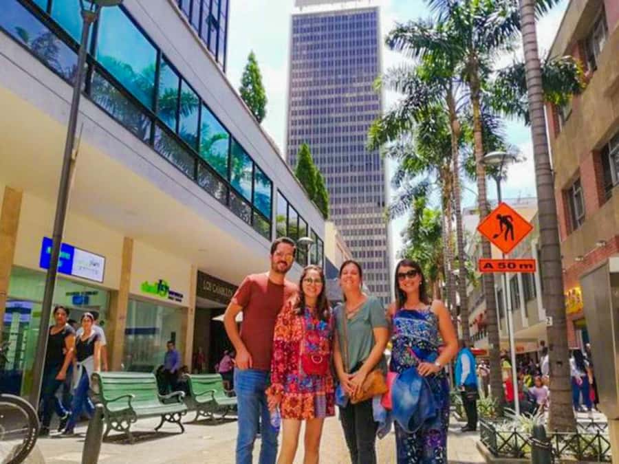 Medellín: Private City Tour and Comuna 13 Tour - Key things I’d clock right away