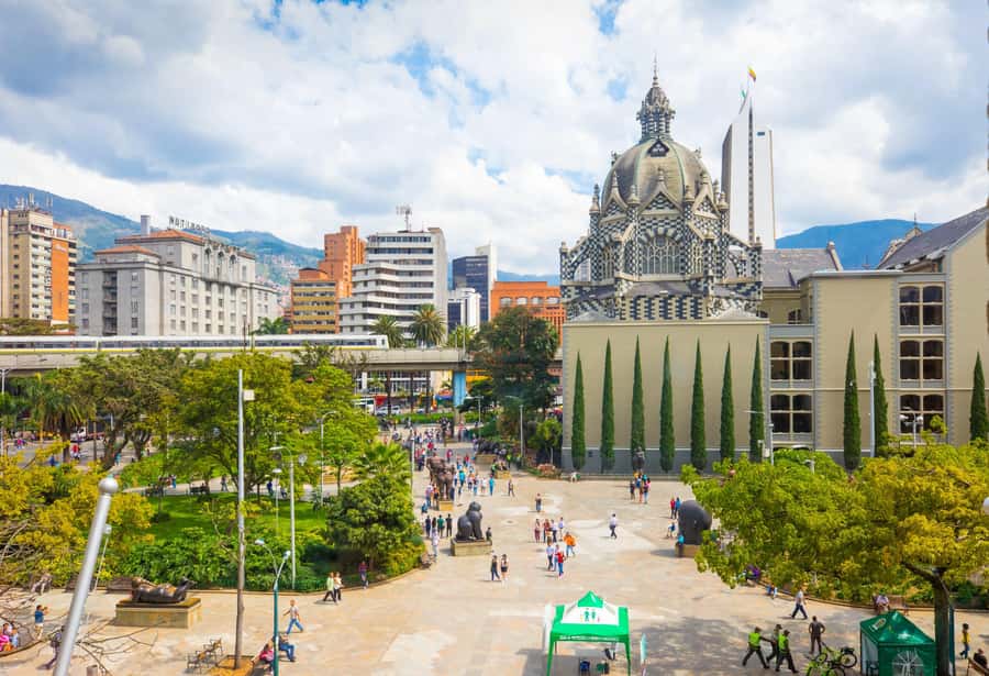 Medellín: Private City Tour with Metrocable and Comuna 13 - Pueblito Paisa on Nutibara Hill: the replica village that sets the stage