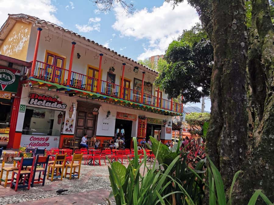 Medellín: Private Food Tour With The Best Viewpoints. - Sabaneta park time: where the tour slows down and the snacks pile up
