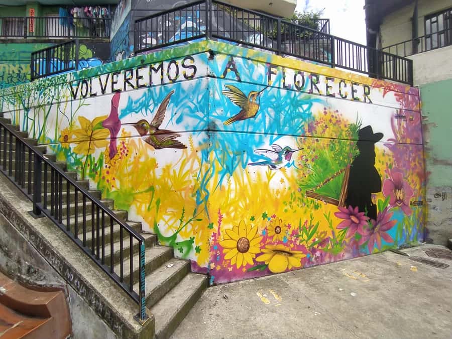 Medellín: Private Pablo Escobar and Comuna 13 Tour - The Story Arc: Why This Escobar and Comuna 13 Day Fits Together