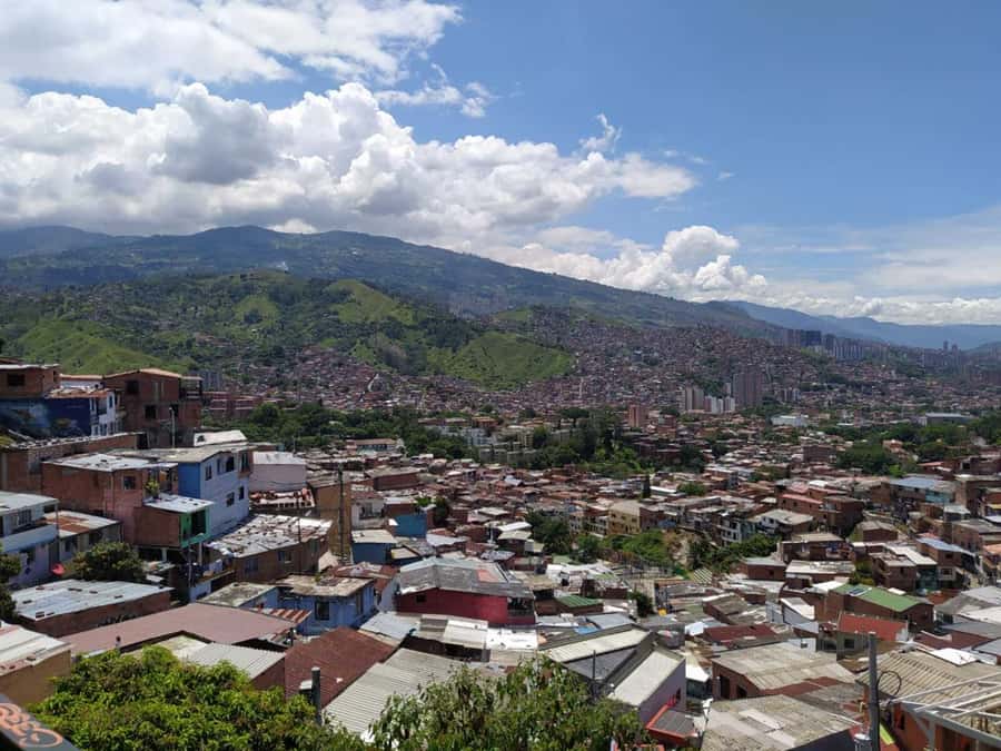 Medellín: Private Pablo Escobar and Comuna 13 Tour - Comuna 13 Street Art Walk: Murals With Real-World Meaning