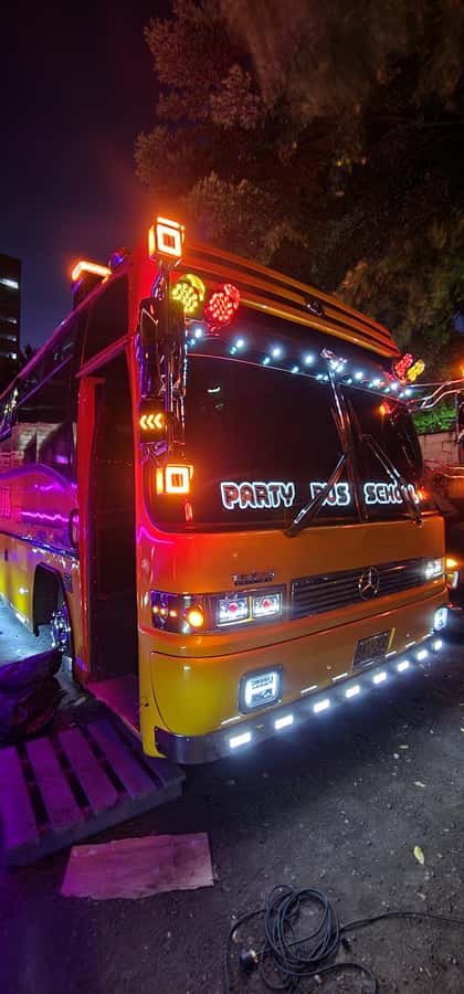 Medellin: Rumbero Party Bus with all the beer you can drink - The private van for Instagram photos, how to make it work