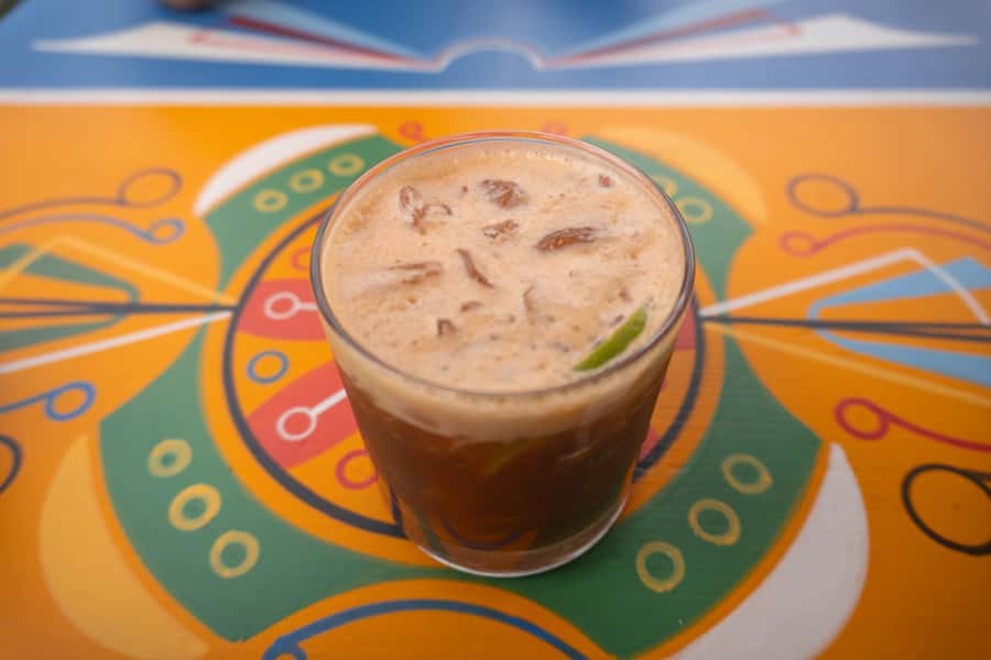 Medellín: Street Food Tour with Local Tastings - The El Poblado stops: what you gain by eating with a guide