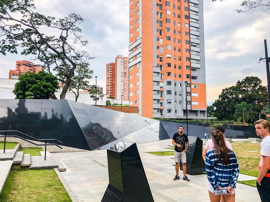 Medellín: The Real Pablo Escobar Tour - Key moments that make this tour worth your time