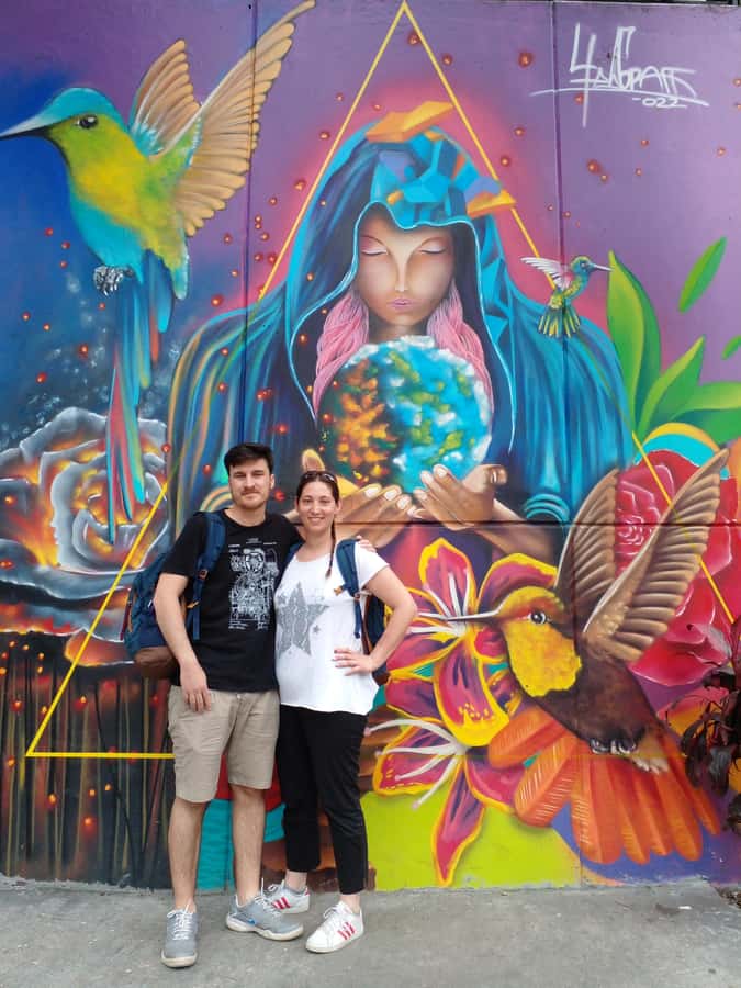 Medellin: Tour Pablo Escobar y Comuna 13 Privado - How the Day Flows: Stop-by-Stop Breakdown