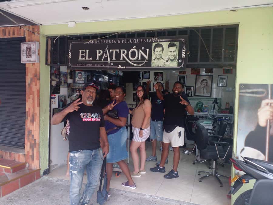 Medellin: Tour Pablo Escobar y Comuna 13 Privado - What You Learn Here That You Might Miss on Your Own