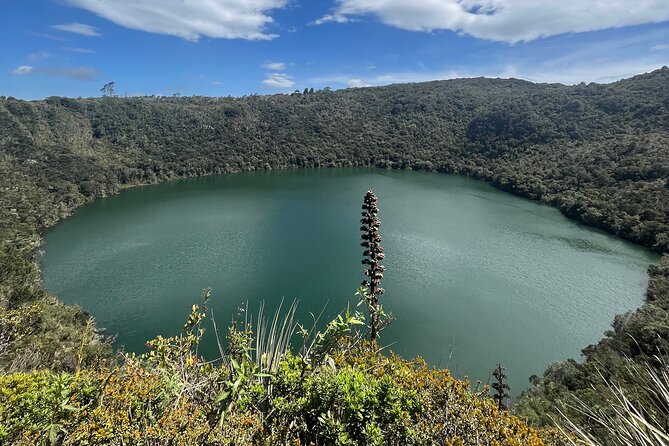 New & Cheapest ZIPAQUIRA & GUATAVITA LAKE Visit 5 Sites/PICKUP - Getting out of Bogotá: early pickup and the AC ride