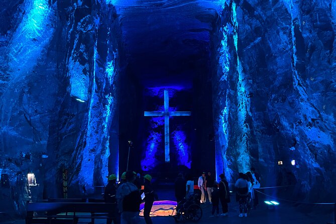 New & Cheapest ZIPAQUIRA & GUATAVITA LAKE Visit 5 Sites/PICKUP - Guatavita colonial town: white houses, clay roofs, and El Dorado clues