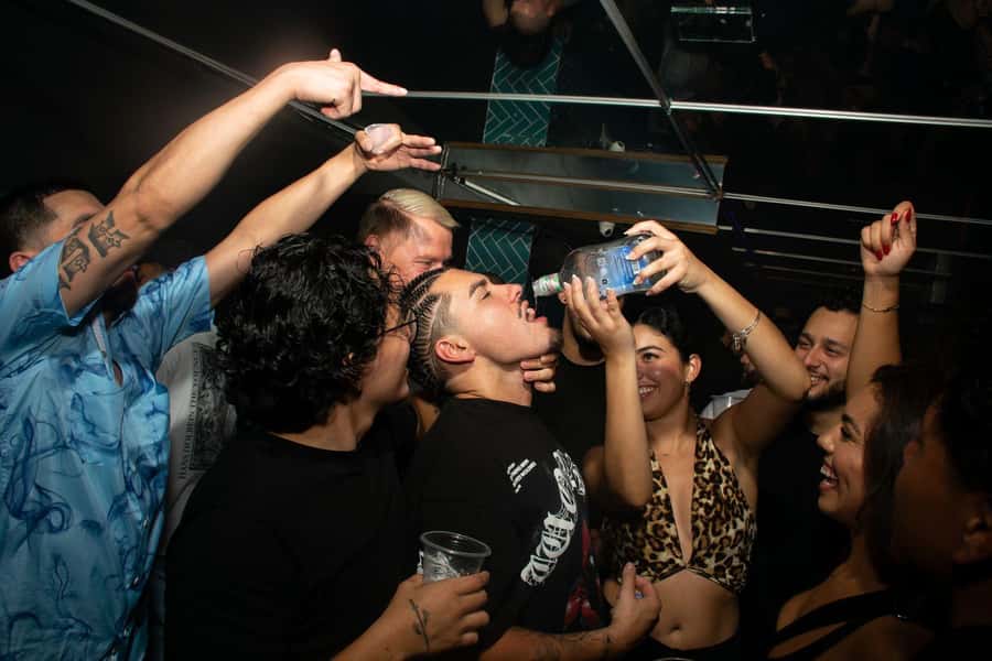 Nightlife Medellin, Rooftops, bars and Clubs - Safety, dress code, and meeting point reality in Medellín