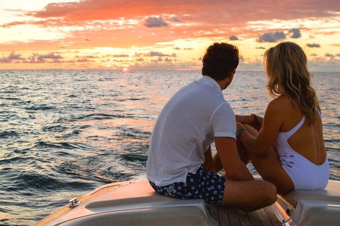 Open Bar Sunset Cruise in Catamaran or Speedboat (Best Deal) - The group factor: how your boat mates shape your night