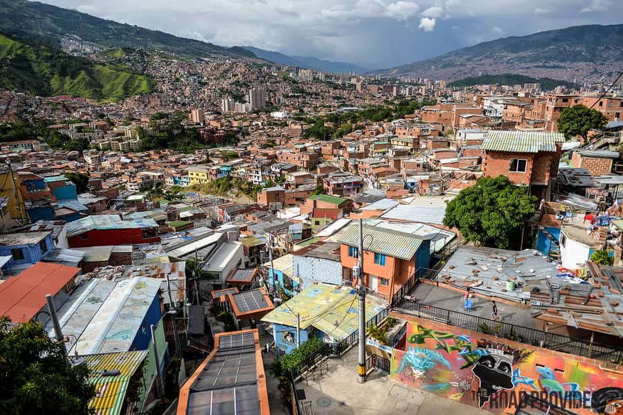 pablo, comuna 13 & cable car express tour - The Itagüí stop: a short visit with the bigger picture