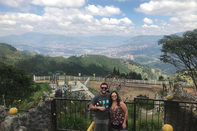 Pablo Escobar Historic Tour and Cable car - Why This Tour Feels More Real Than a Simple Escobar Walk
