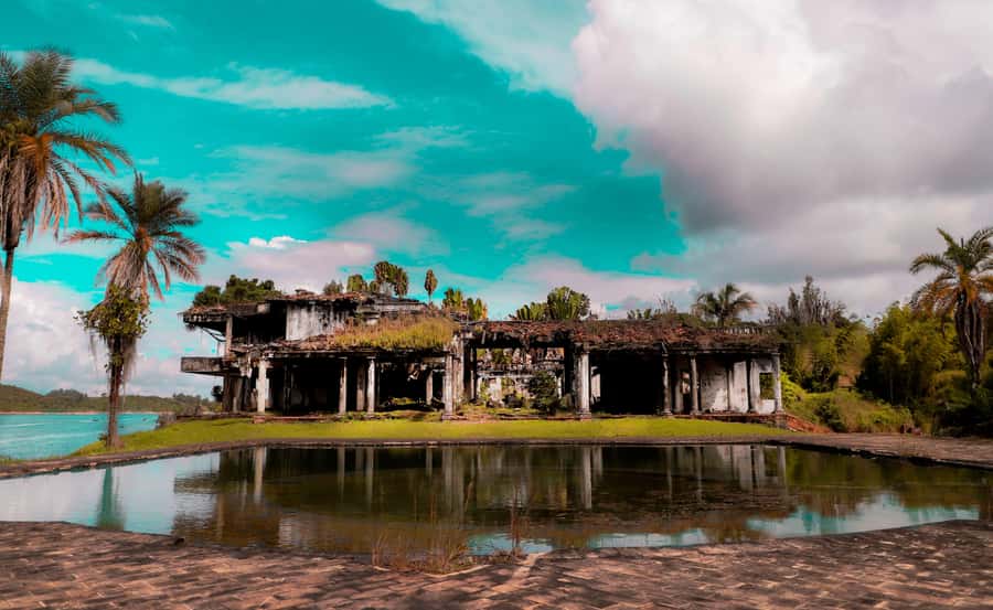 Pablo Escobar Mansion+Paintball+Boat+ATV (Private Guatape) - El Peñón de Guatapé: the climb, the ticket, and the view payoff