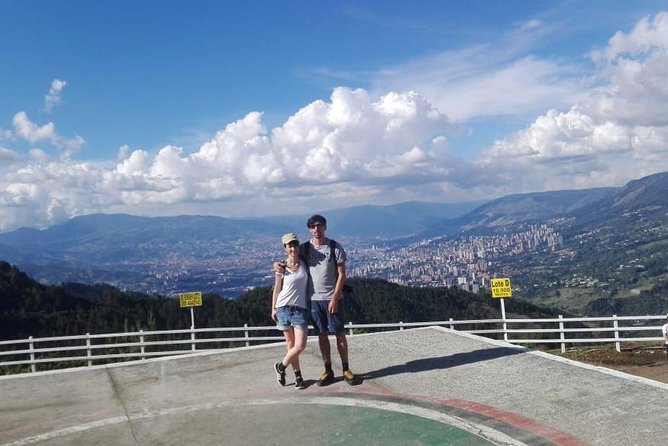 Pablo Escobar tour - How the Pablo Escobar tour moves you through Medellín