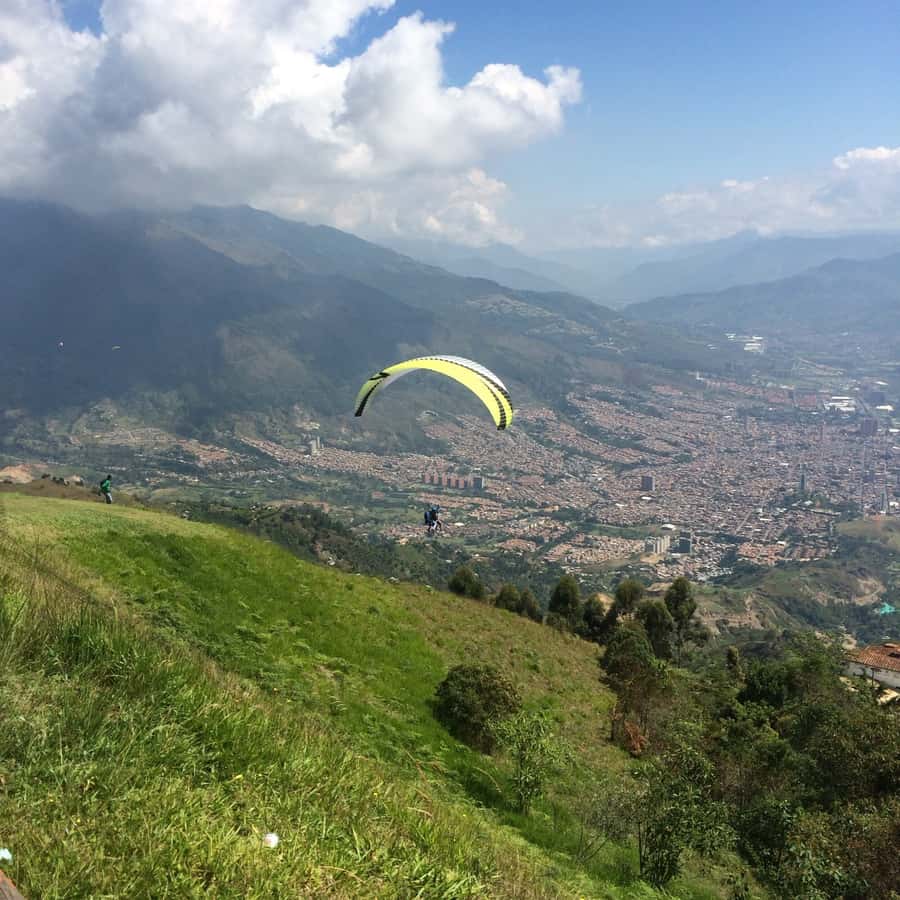 Paragliding the Andes from Medellín - Price and value: what $145 includes