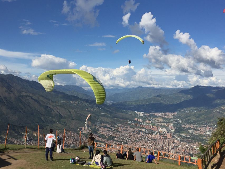 Paragliding the Andes from Medellín - Who this paragliding experience fits best