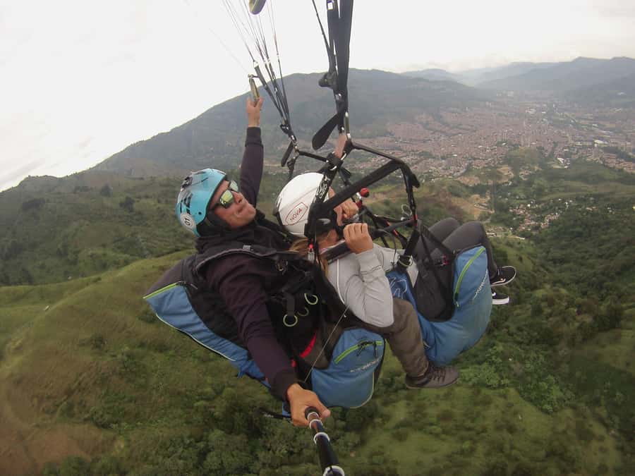Paragliding Trip with Certified Pilots + Transportation - The 15 to 20 minute flight: what you’ll actually notice