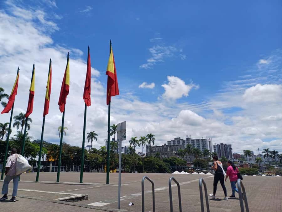PEREIRA: PRIVATE TOUR OF MAIN SQUARES, HISTORICAL SITES + LOOKOUT POINT - Pereira’s main squares in one afternoon, with pickup and smart pacing