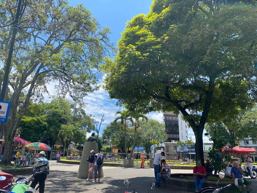 PEREIRA: PRIVATE TOUR OF MAIN SQUARES, HISTORICAL SITES + LOOKOUT POINT - FAQ