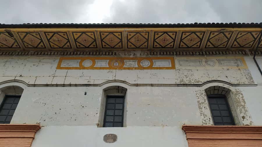 Popayán: Gastronomic Wonders and City Tour - The market moment: pipián, mazamorra, and carantantas