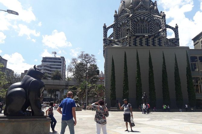 Private half day Medellin tour: meet Fernando Botero´s 23 statues - Metrocable: the quickest way to understand Medellín’s geography