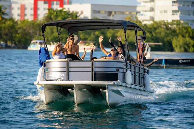 Private Marine Tour: Discover the 7 Colors of the San Andreas Sea - Sea World Anchoring and White Wata Floating Bars: The Afternoon Rhythm