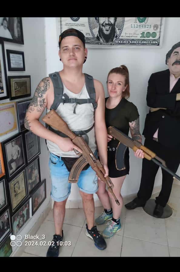 Private Pablo Escobar Tour - Dark days and the new Medellin - Pickup from El Poblado and why the private car matters