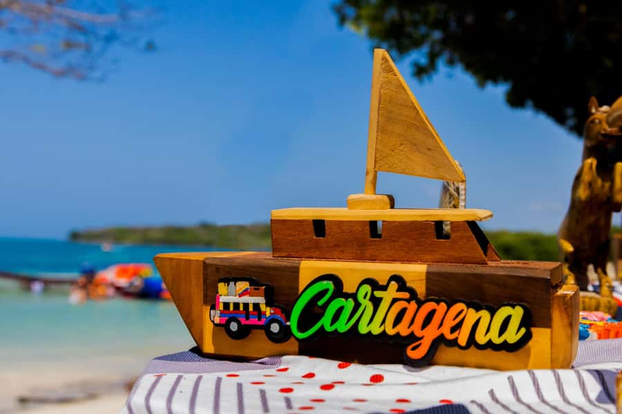 Rosario Islands -Barú : Agua Azul Beach, with lunch - Who should book, and who should think twice