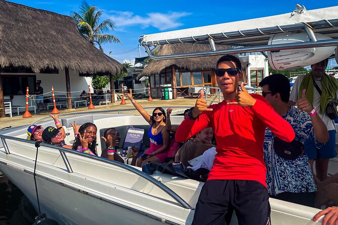 Rosario Islands Trip visiting Cholon, Playa Blanca and Snorkel - Setting off from Cartagena: what the 8-hour day feels like