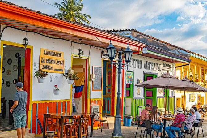 Salento, Cocora+Filand PREMIUM PLAN. exit: Pereira/Armenia. - The Willys Jeep experience and why it fits this route