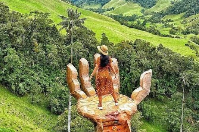 Salento, Cocora+Filand PREMIUM PLAN. exit: Pereira/Armenia. - Food and drink: included lunch plus hot drink keeps the day on track