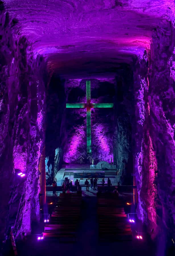 Salt Cathedral and Guatavita Lake with Lunch and Guide - The Lunch Stop in Zipaquirá: A Slow Reset With Local Comfort