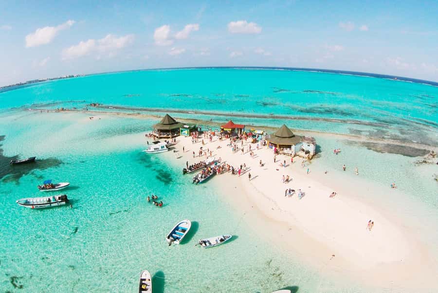 San Andres: Acuario Key Premium Tour - Meeting at Muelle de la policia and How the Day Starts