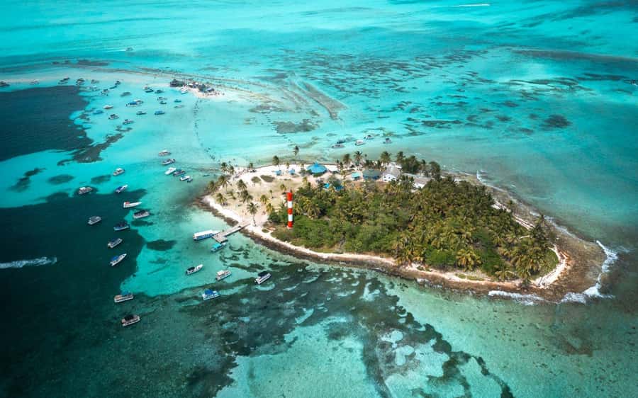 San Andres: Acuario Key Premium Tour - The Manta Ray Stop, Seasonal Reality, and Staying Realistic