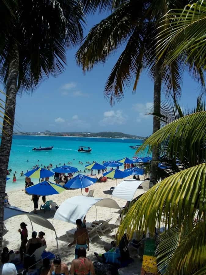SAN ANDRES: BOAT TRANSFER + JOHNNY CAY - Timing, weather, and your comfort level on the water