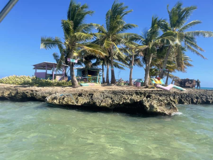 San Andrés: Island Pontoon Boat Tour - Price and what is really included in the $45