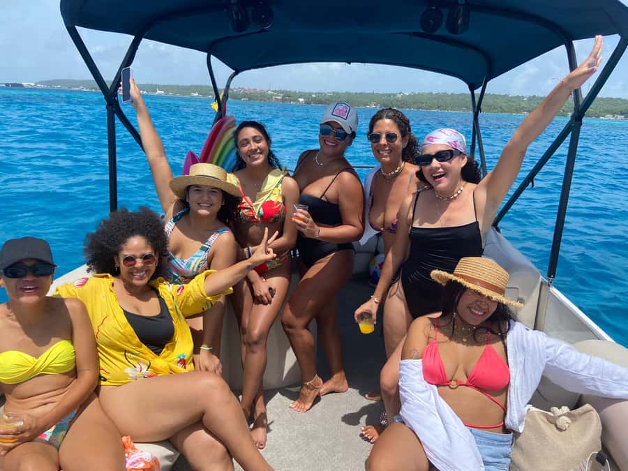 San Andres: Private Boat Trip with Aquarium and Beach Stops - Private Boat Day in San Andrés: why it feels different