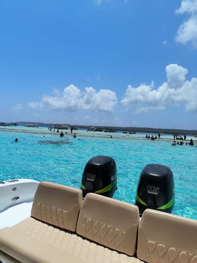 San Andres: Private San Andres Bay Tour by Luxury Speedboat - El Palito: Shallow Sand, Starfish, Cucumbers, and Sea Urchins