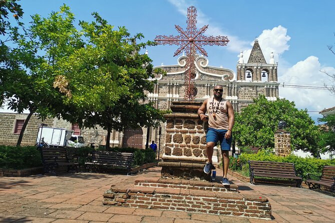 Santa Fe de Antioquia & Colonial Bridge Private Bilingual Guide - A private Santa Fe de Antioquia day trip that actually feels personal
