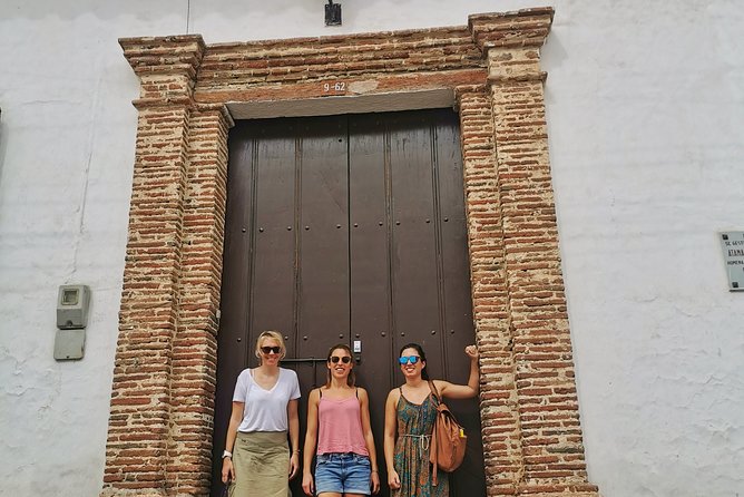 Santa Fe de Antioquia & Colonial Bridge Private Bilingual Guide - Who this tour is perfect for, and who might prefer another plan