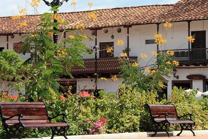 Santa Fe de Antioquia Tour with Western Bridge Visit - Cathedral Basilica and Chiquinquirá church visits without the overload