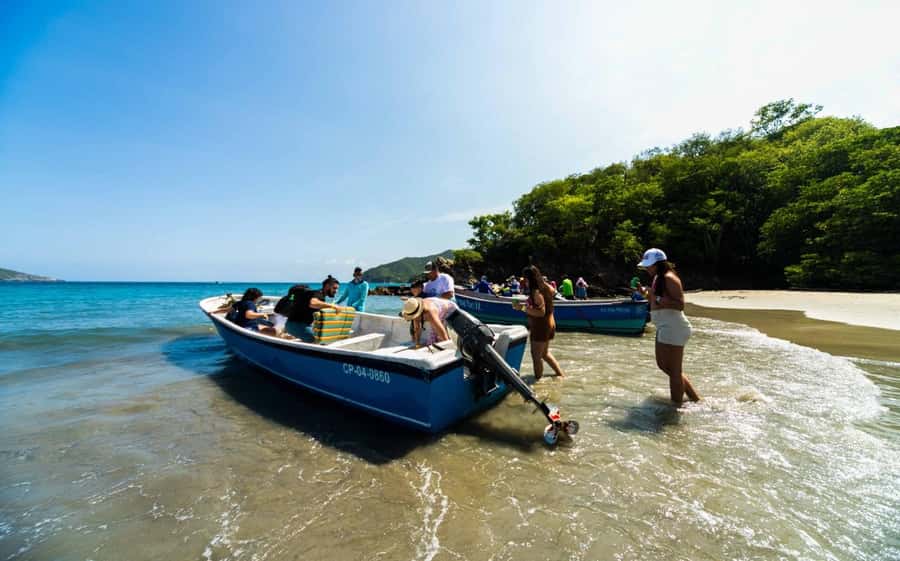 Santa Marta and Tayrona Park Day Trip - The lunch: what you should expect and what to watch for