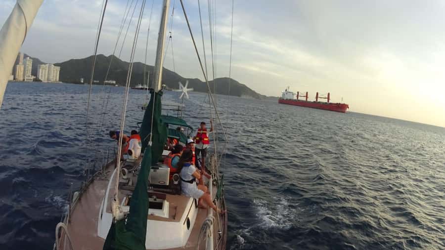 Santa Marta Bay: Sunset on a sail boat - A classic 38-foot sailboat makes the sunset feel slower