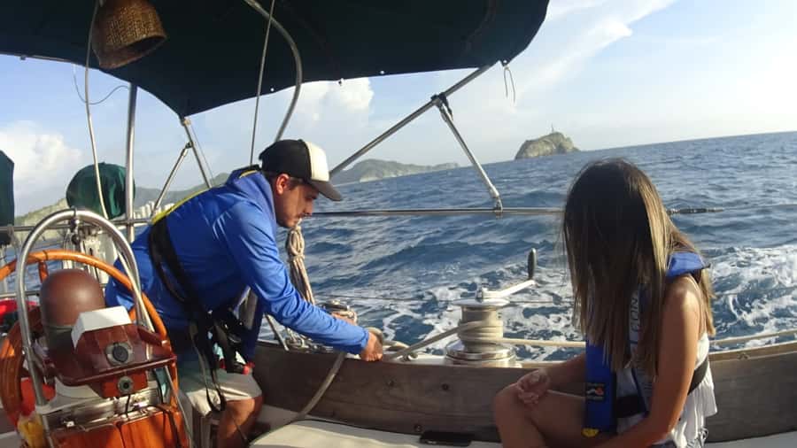 Santa Marta Bay: Sunset on a sail boat - The first sail leg: about an hour toward the horizon