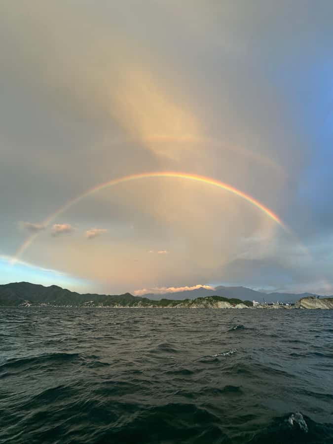 Santa Marta: Sunset Cruise Around the Bay - Weather and Comfort: What to Bring Besides Food