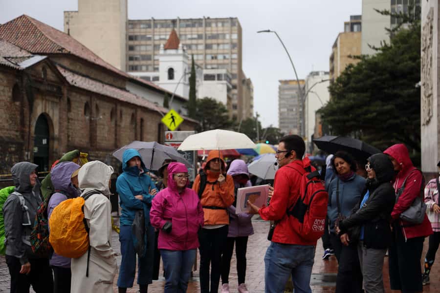 Shared Tour Colombian Conflict War, Drug Trafficking & Peace - Who should book this Bogotá conflict tour