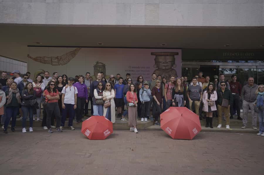 Shared Tour to Monserrate Hill and Gold Museum in Bogota - Guides, language options, and why that small group cap is helpful