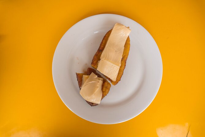 Street Food Tour in Medellín with Tastings - What You’ll Taste: Why People Leave Feeling Like They Got Lunch Plus Dinner