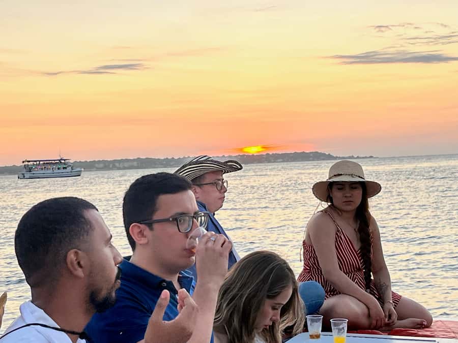 Sunset boat tour open bar and free club entrance Cartagena - A 2-Hour Cartagena Sunset Party Boat That Starts Your Night