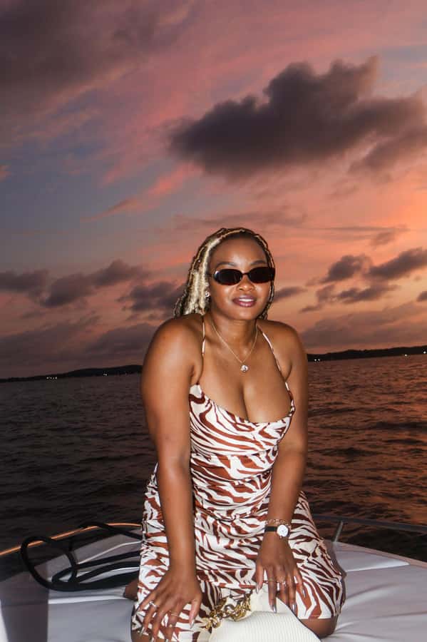 The best sunset tour in the bay: Open bar party & fun - The 3-Hour Bay Cruise at Sunset: Why This Timing Works